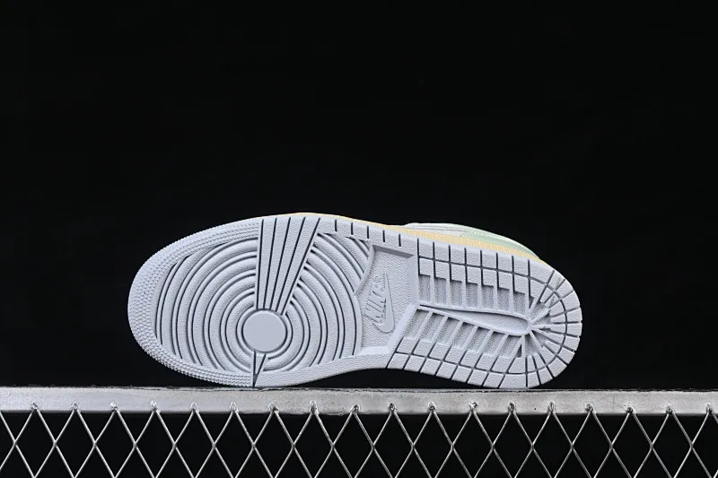 All categories Air Jordan Jordan series basketball shoes Air Jordan 1 Low Air Jordan 1 Low AJ1 Joe 1 light blue color matching low-top cultural casual sneakers DC0774-108